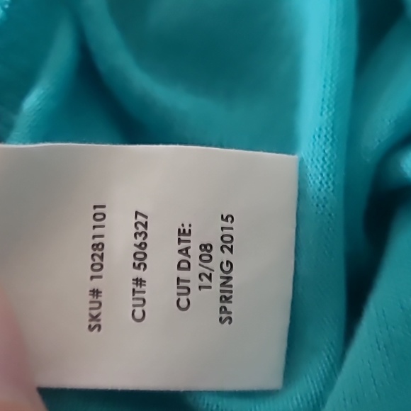 Torrid Double V neck tee - Picture 4 of 4